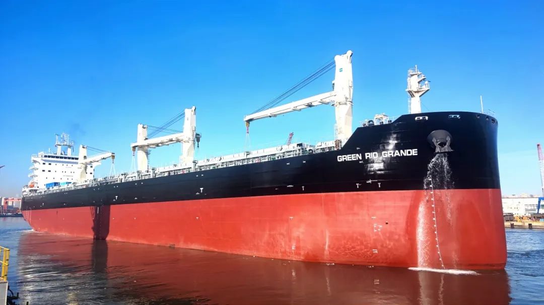 和记AG特运接入经营第二艘全球最大77000吨多用途纸浆船